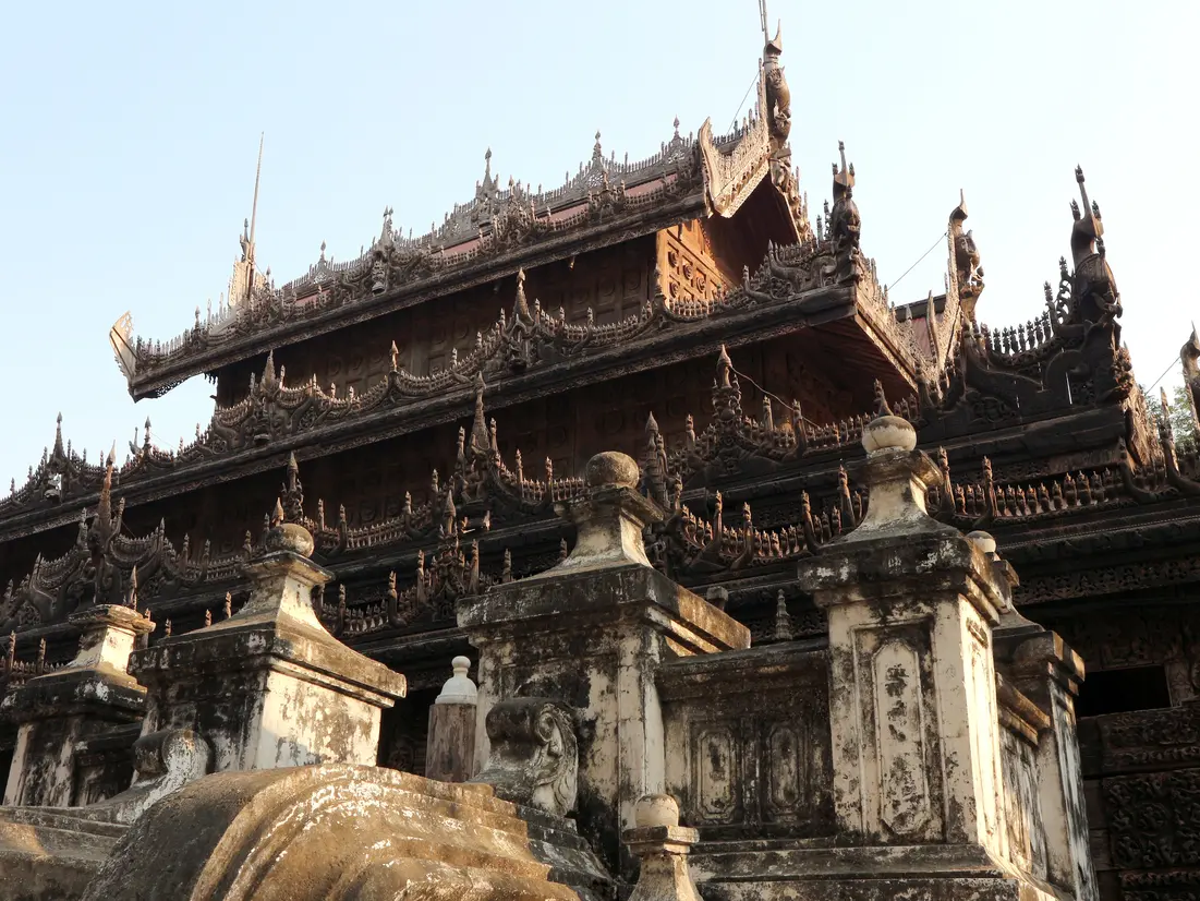 シュエナンドー寺院
