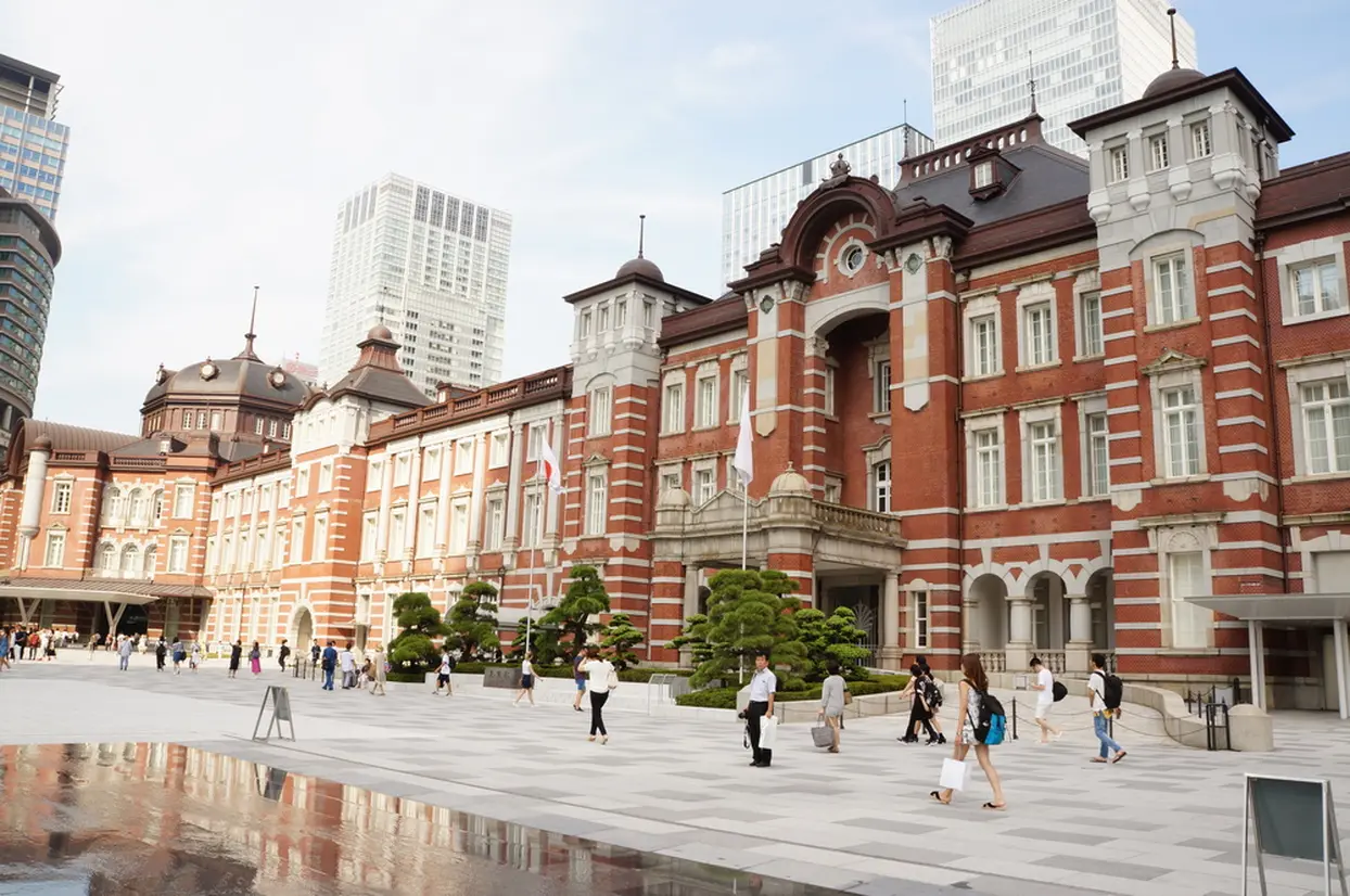 丸の内駅前広場