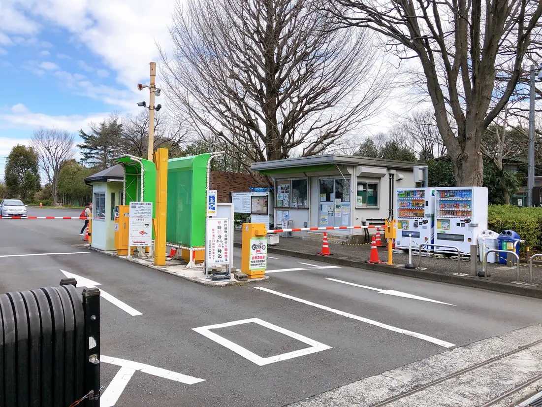 神代植物公園第一駐車場