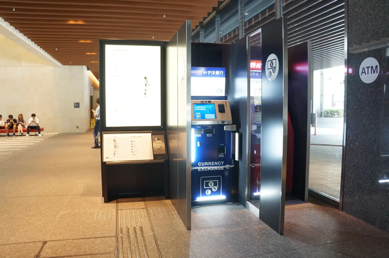 銀行ATM