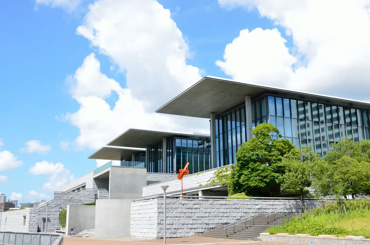 兵庫県立美術館