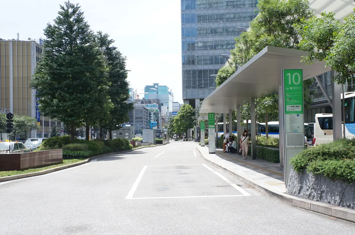 10～12番乗り場