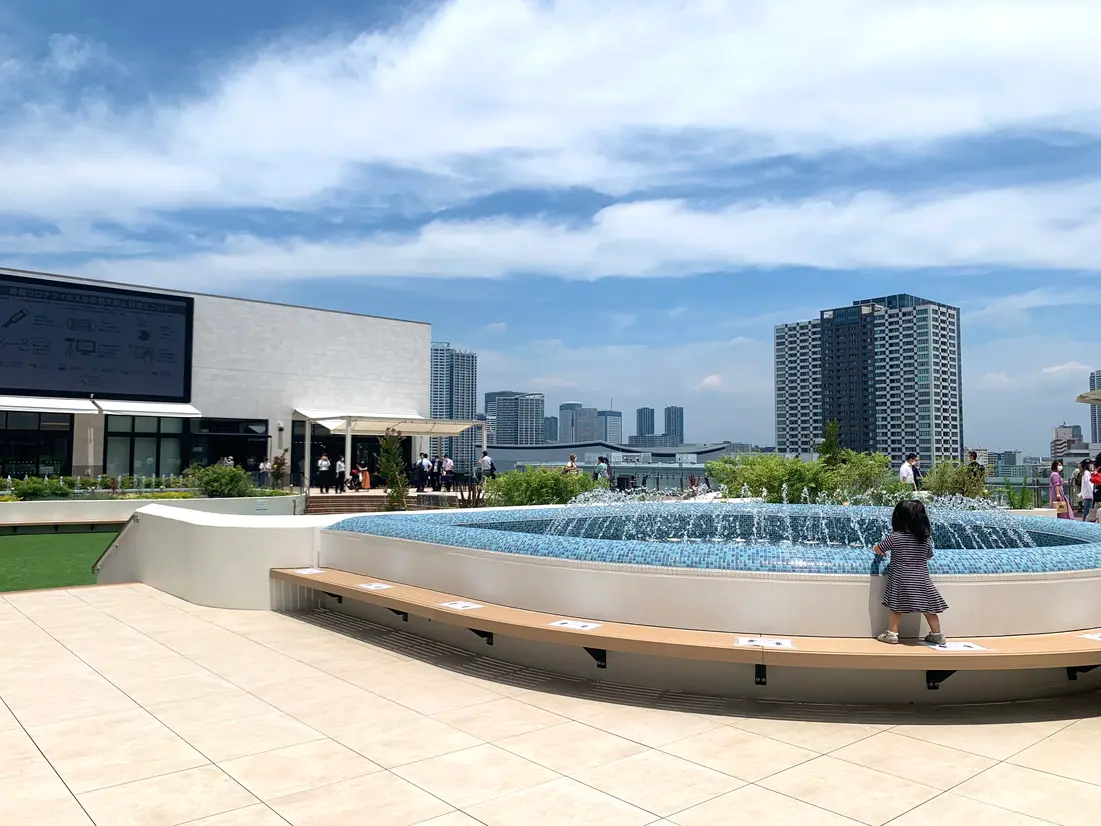 水のテラス