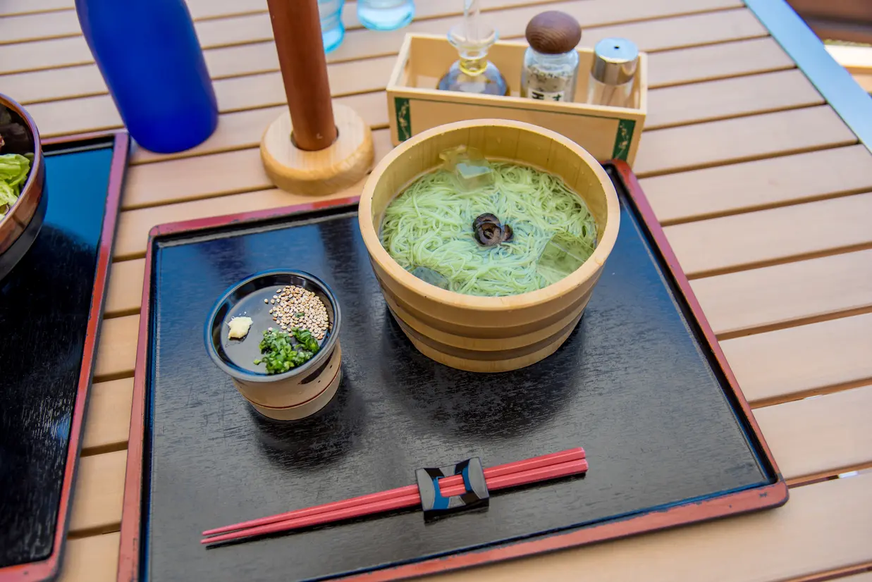 オリーブそうめん イメージ