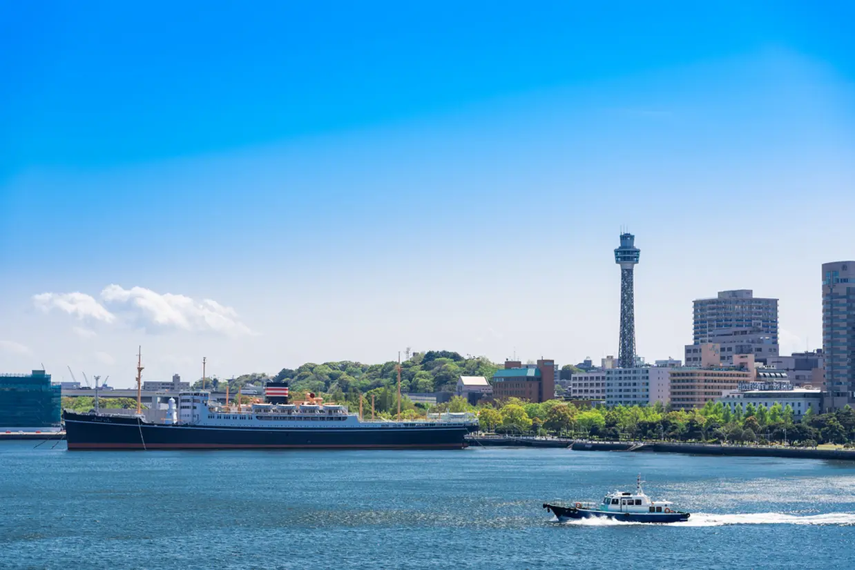 横浜マリンタワー