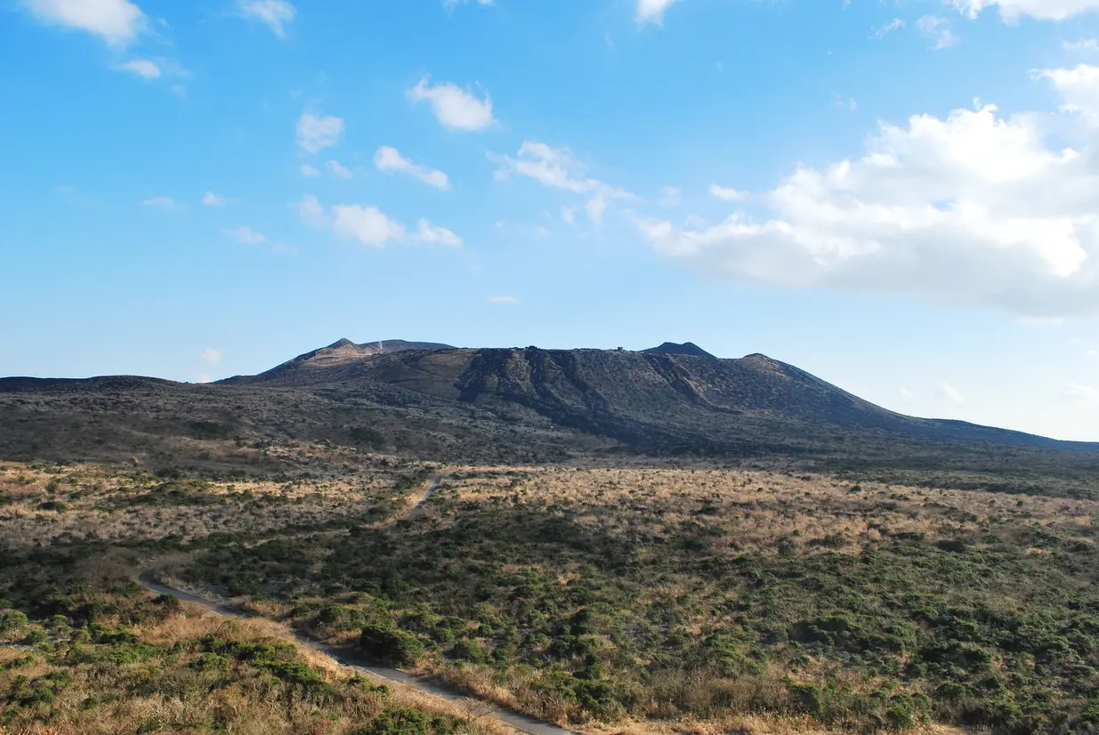 三原山
