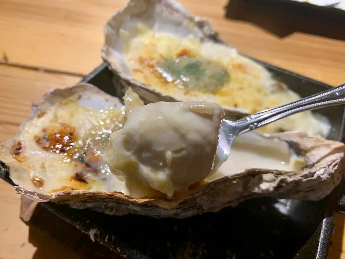 ジューシーな牡蠣が丸ごと入っています