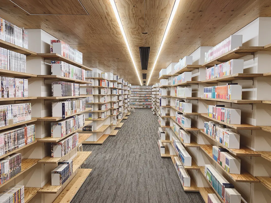 マンガ・ラノベ図書館　2F