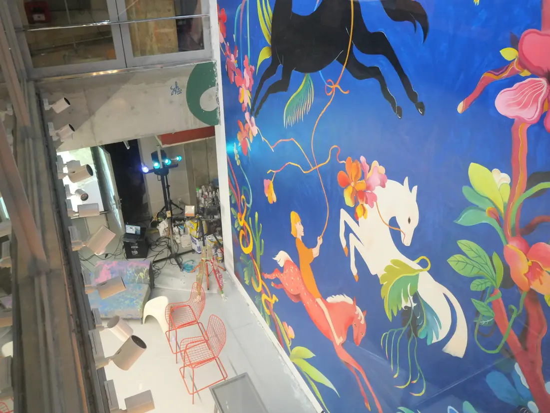 巨大なアート作品