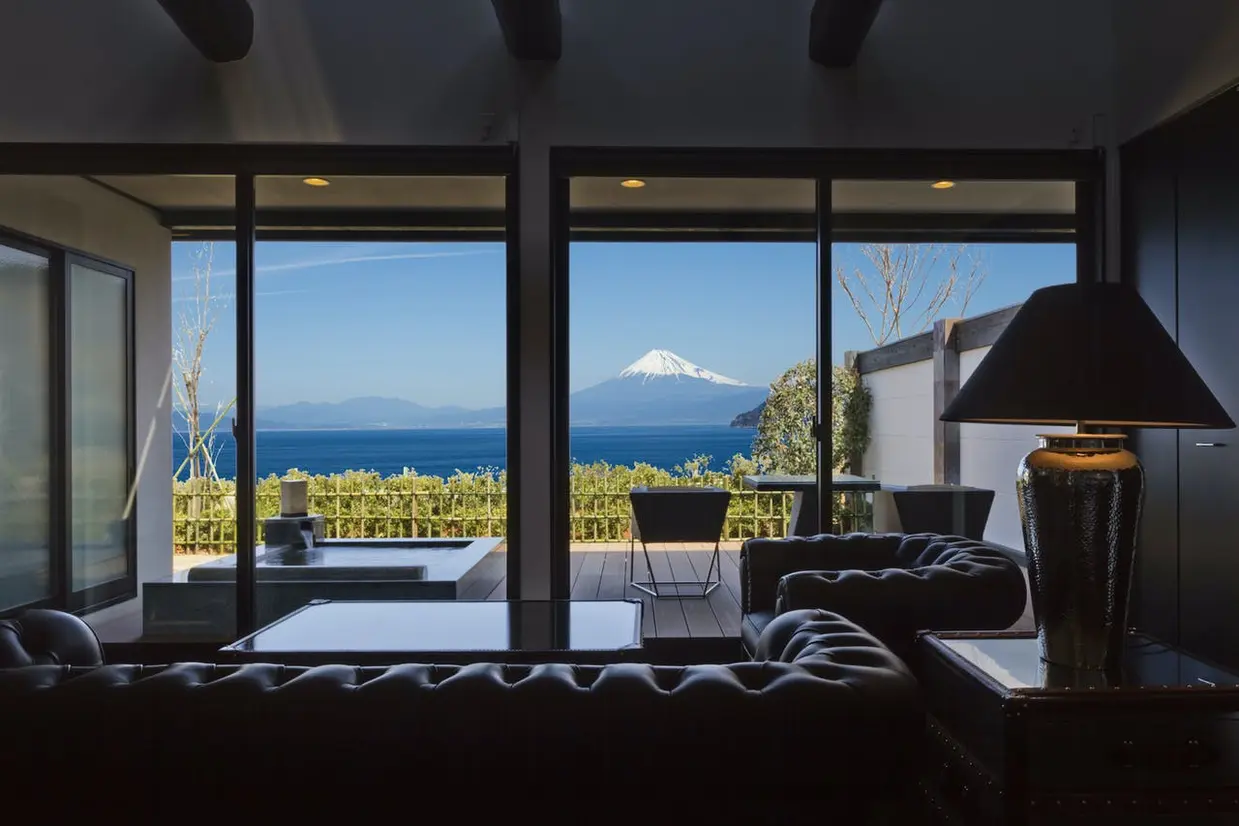 富岳群青