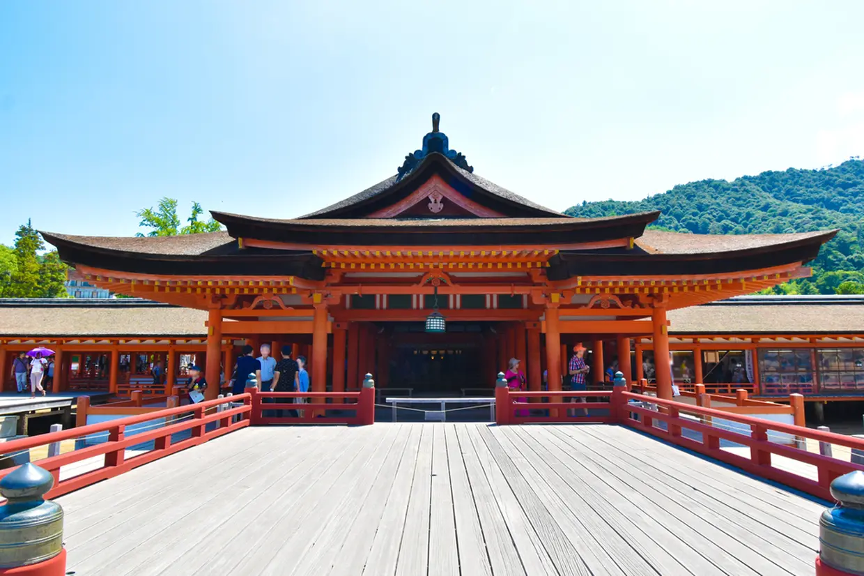 厳島神社本殿