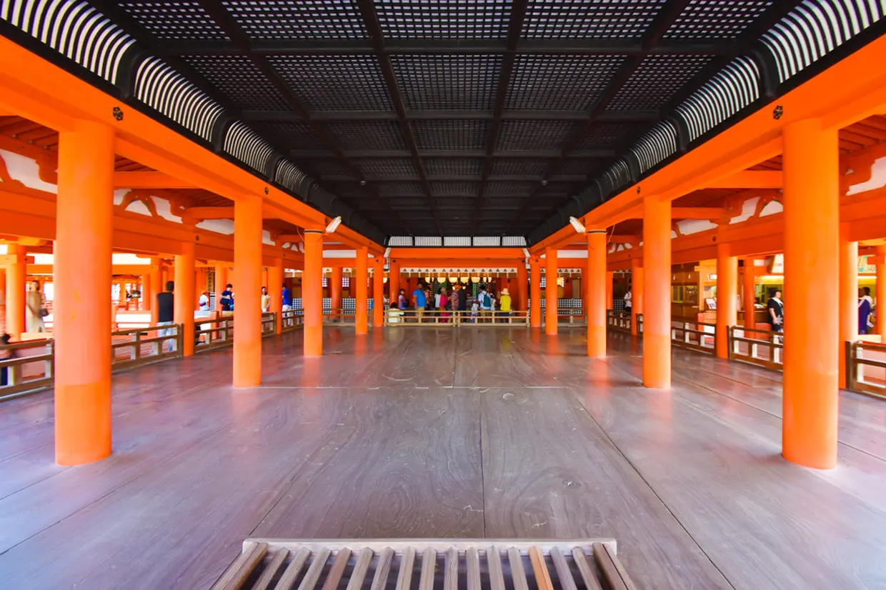 厳島神社本殿
