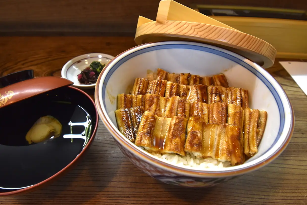 「ふじたや」のあなごめし