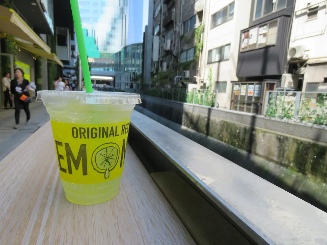 1階渋谷川沿い レモネード専門店「LEMONADE by Lemonica」