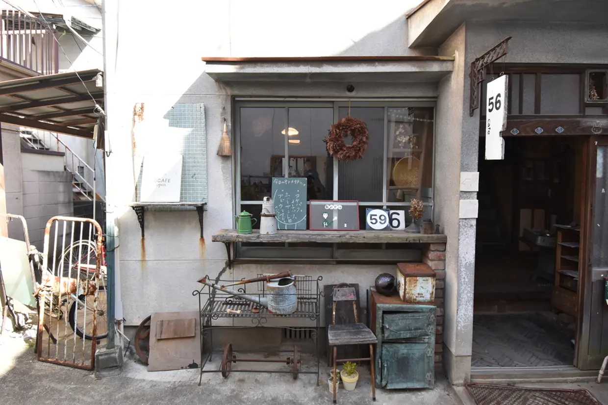 56 Cafe 入り口