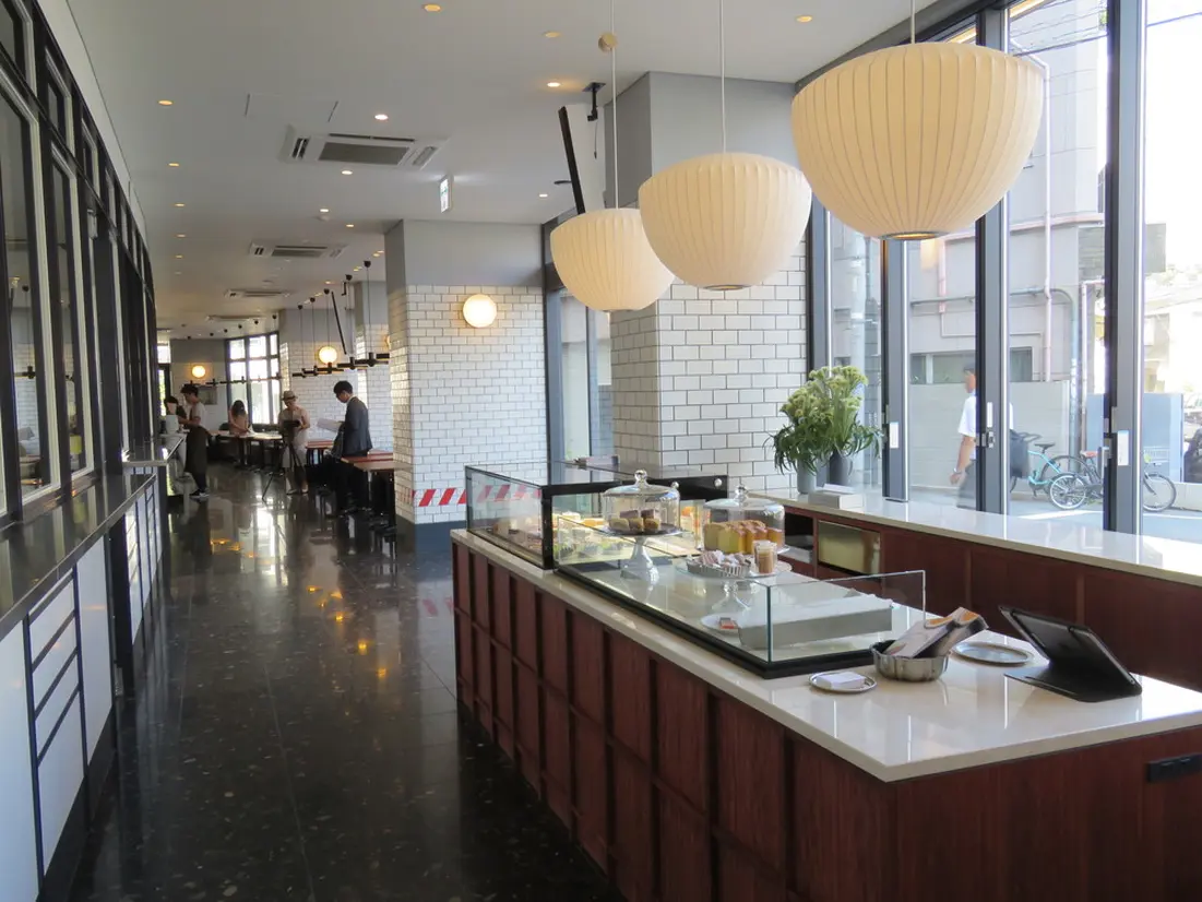 Megan - Bar & Patisserie