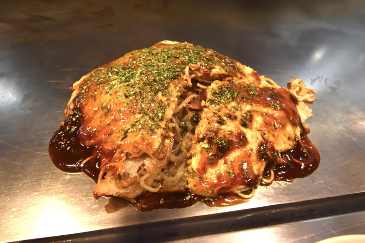 へんくつやの「肉玉そば」