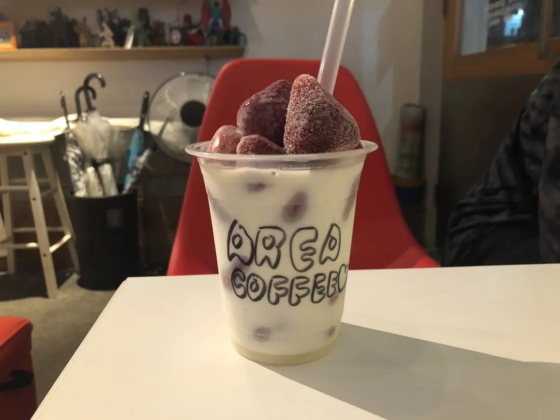 アレアコーヒー　氷結いちごみるく