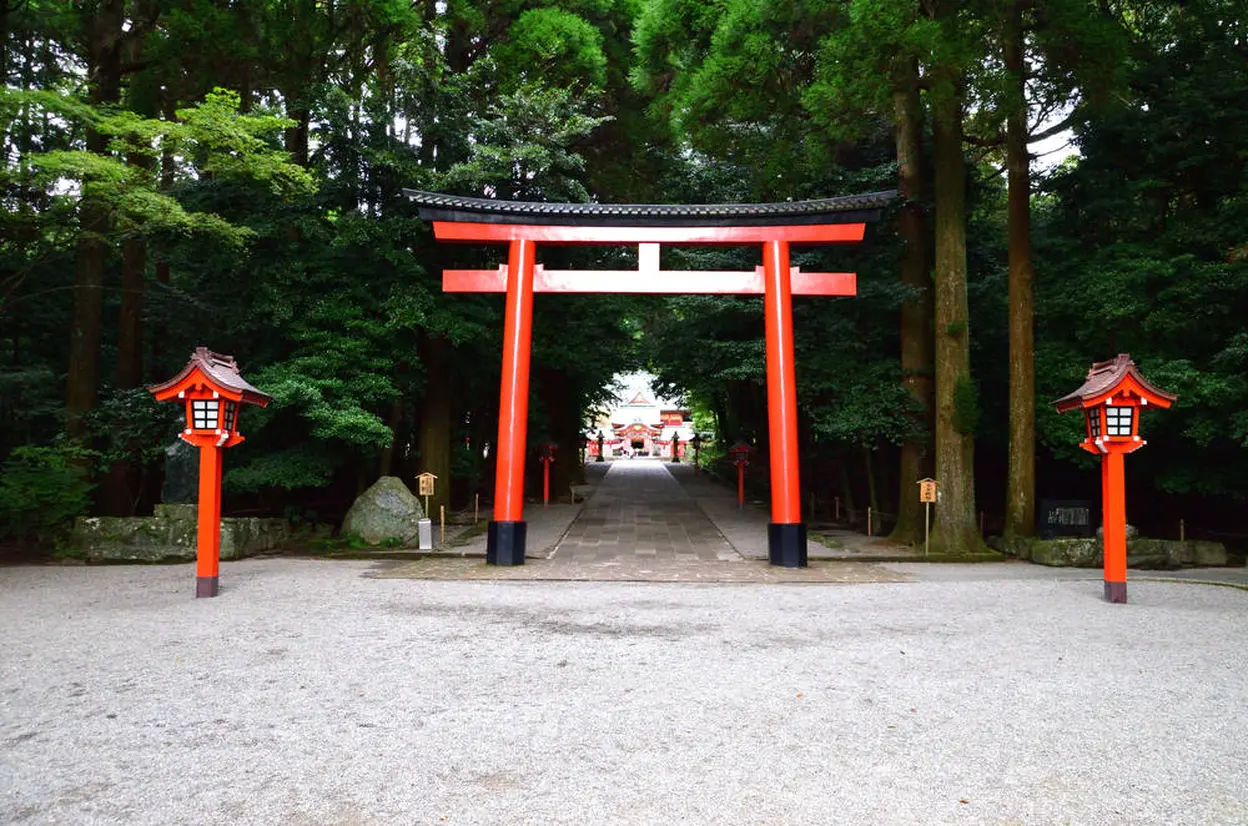 三の鳥居と参道