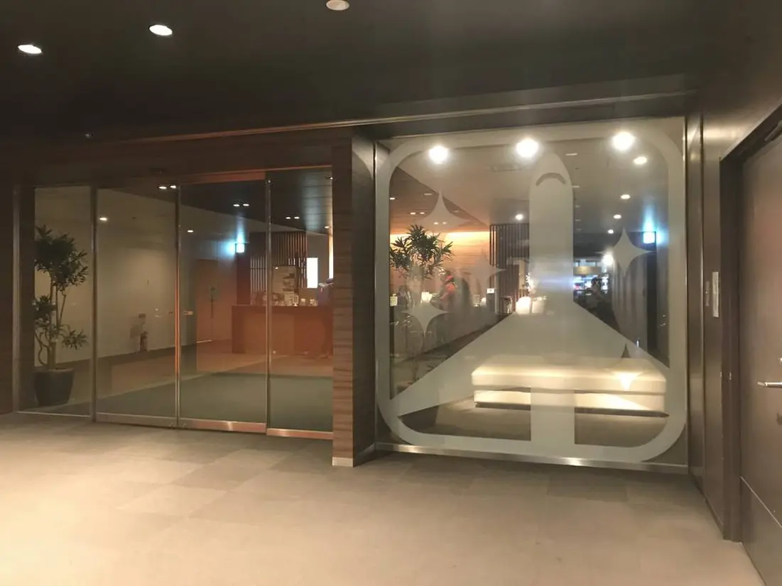 ファーストキャビン　入り口