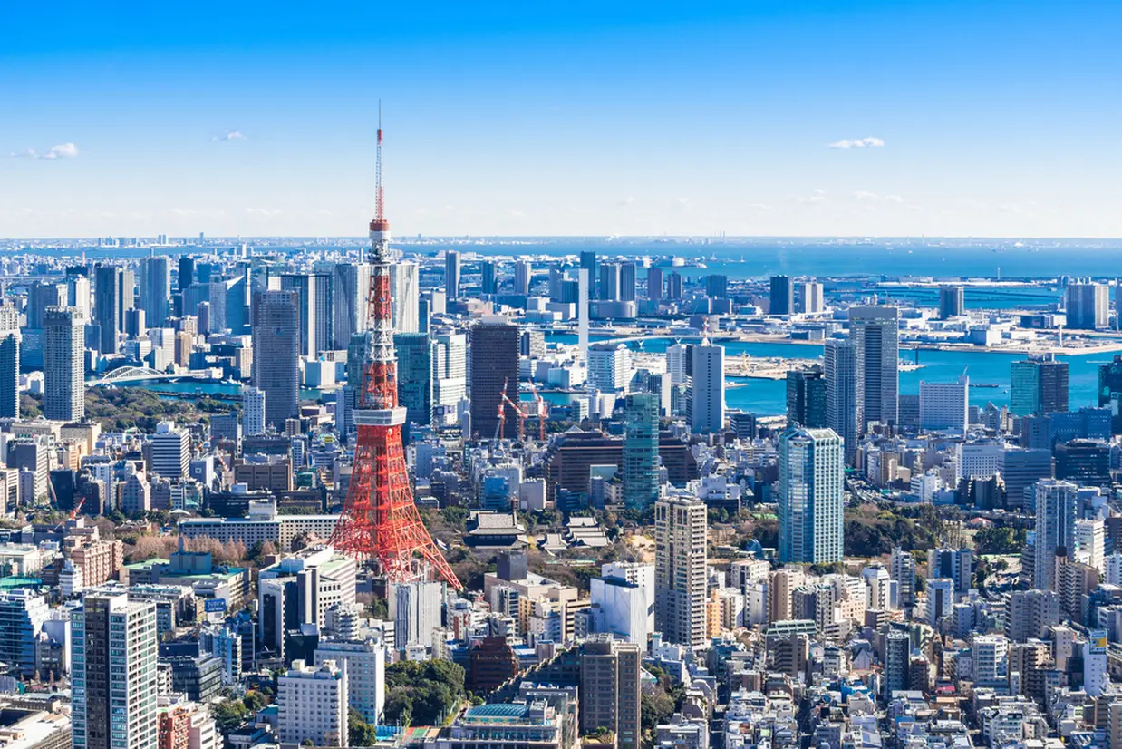 東京タワーとビル群