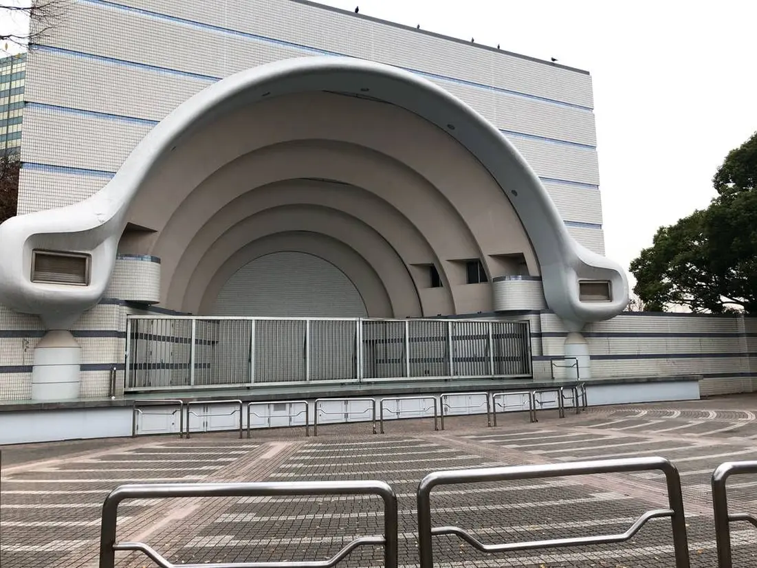 野外ステージ