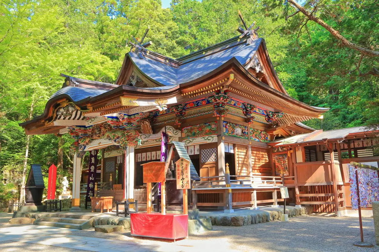 宝登山神社