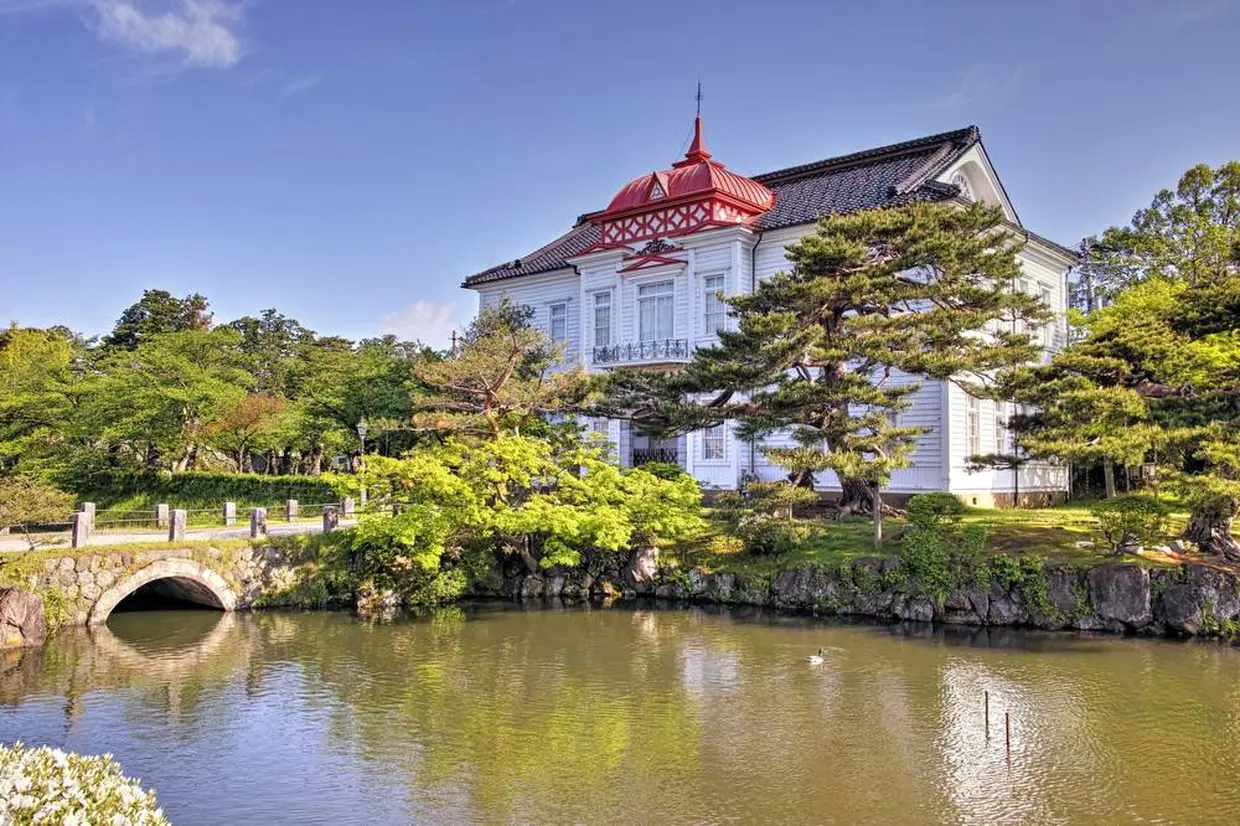 鶴岡公園