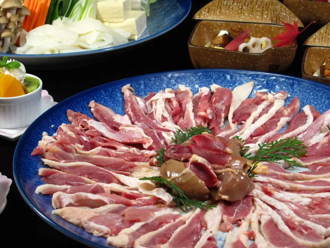 地鶏すきやき（提供：南丹市美山観光まちづくり協会）