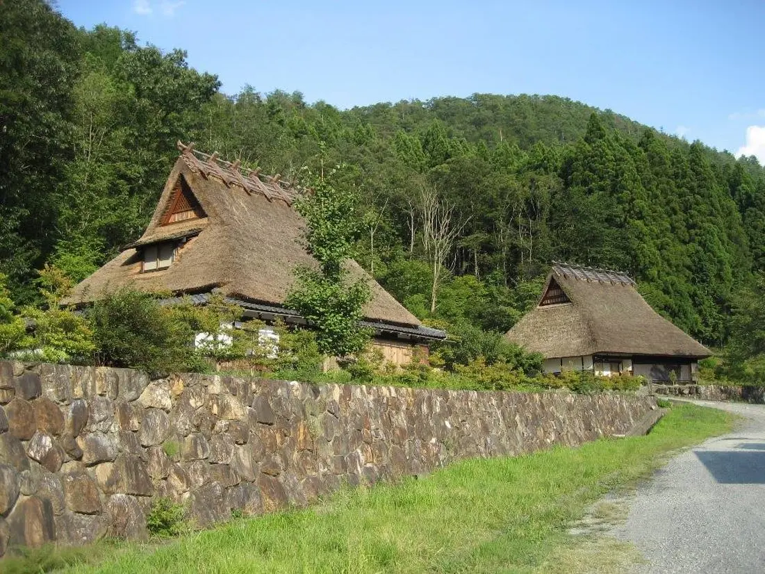 美山かやぶき美術館・郷土資料館（提供：南丹市美山観光まちづくり協会）