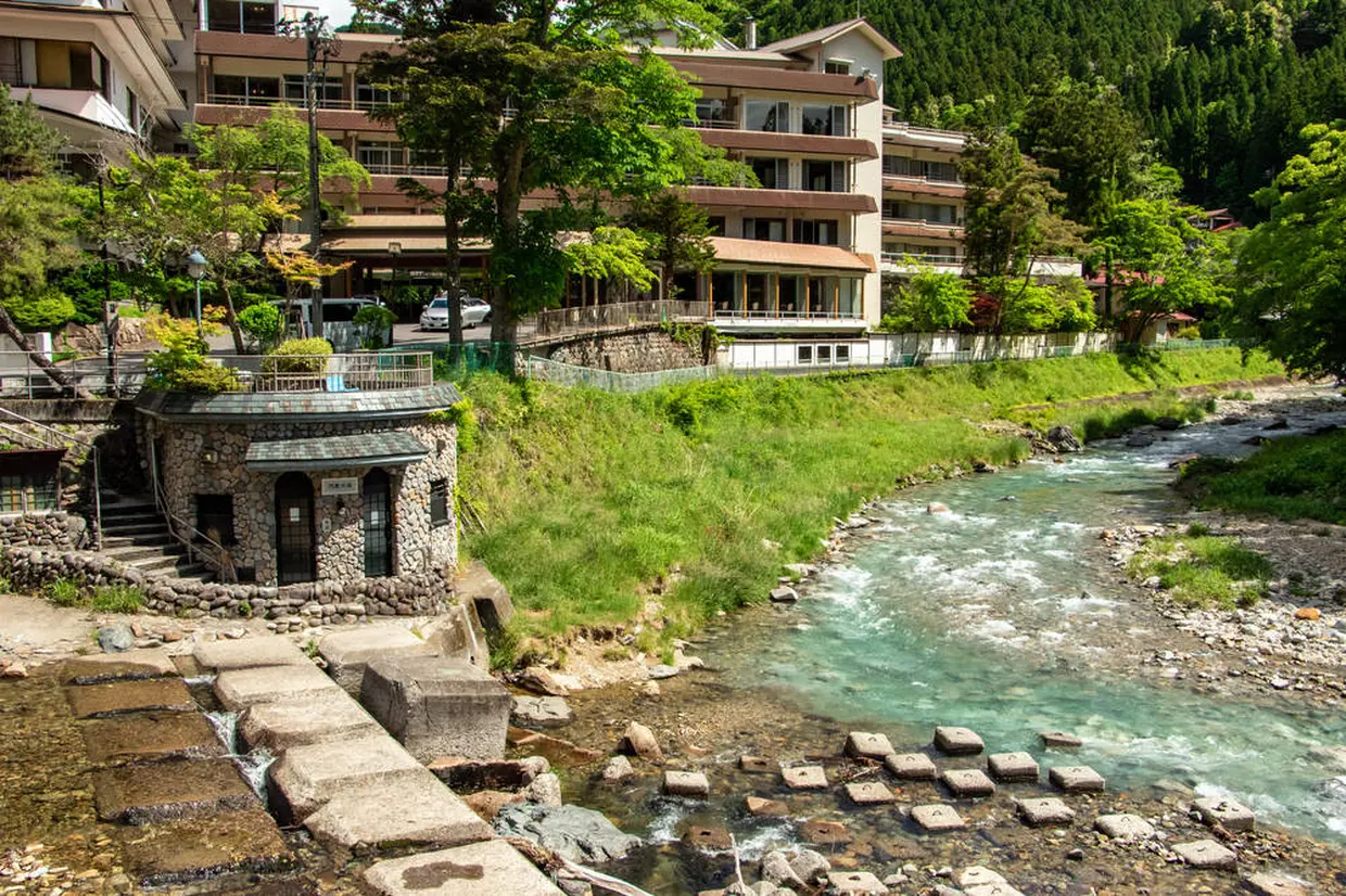 四万温泉