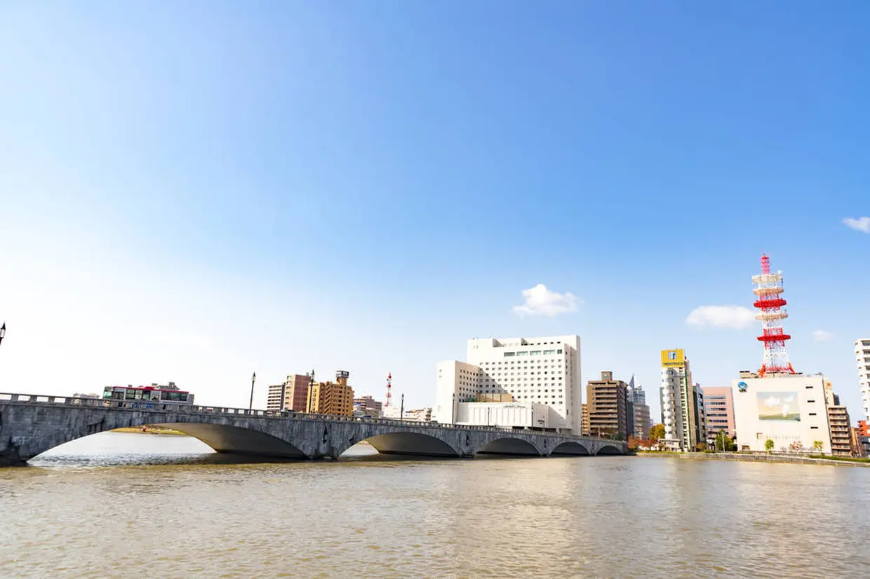 萬代橋