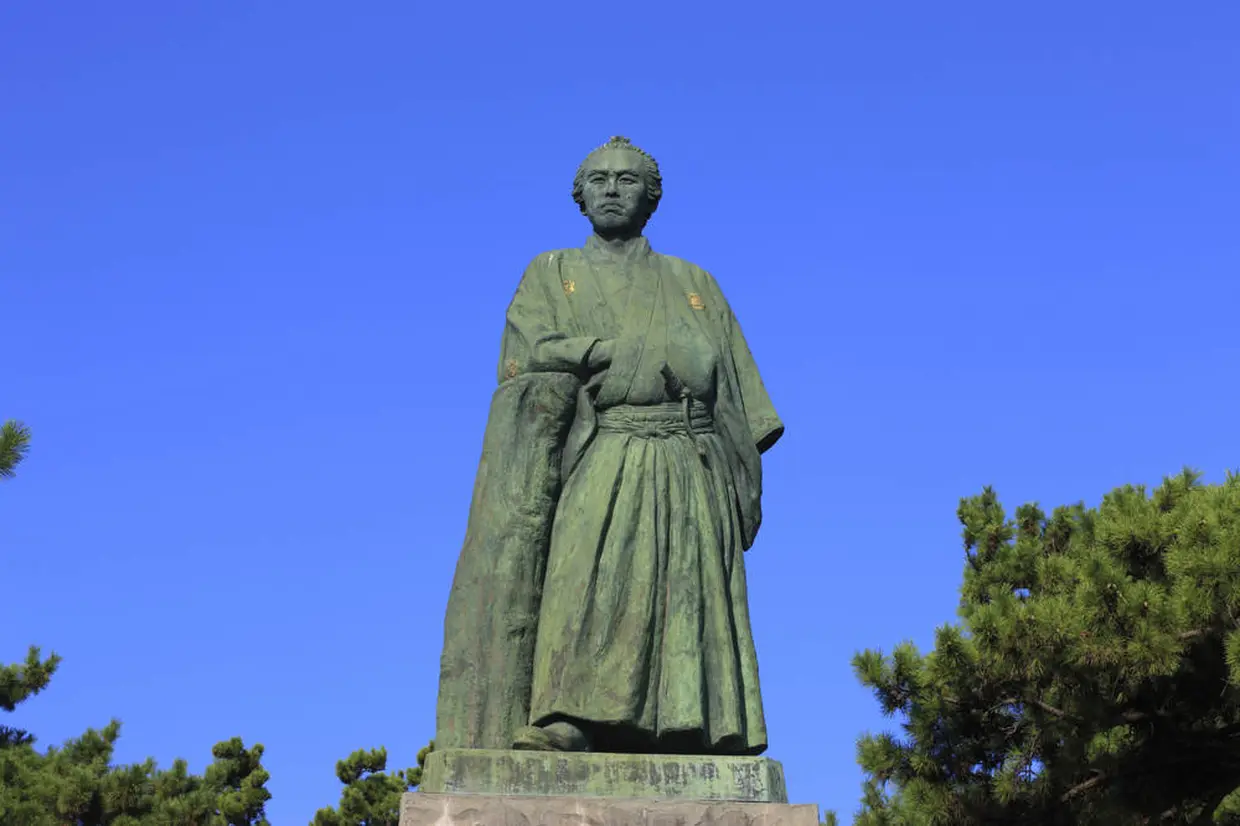 坂本龍馬像
