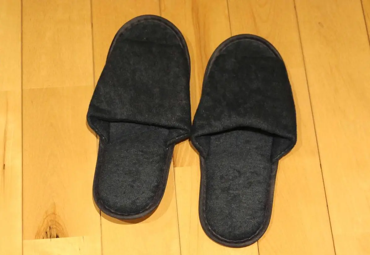 部屋用スリッパ