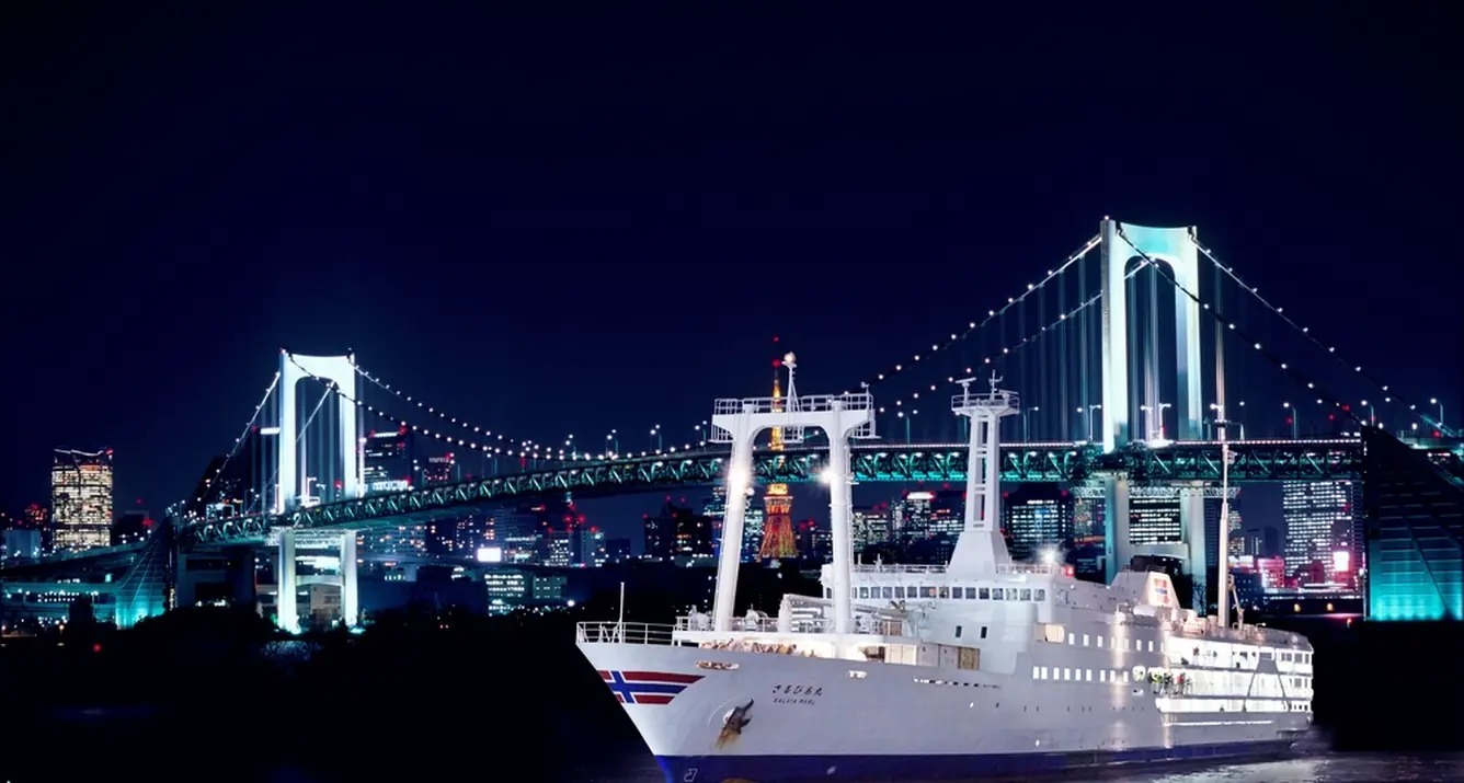 夏の夜は東京湾で涼しく過ごそう「東京湾納涼船2018」が竹芝から出港!