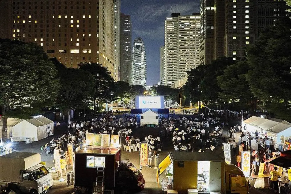 「新宿シネマ&バルWEEK」開催!夜景と共に映画鑑賞×食べ飲み歩いて優雅なひとときを過ごそう