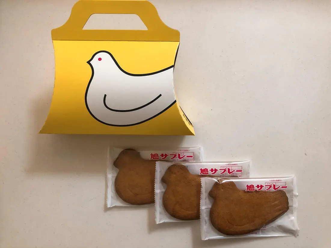 豊島屋「鳩サブレー」