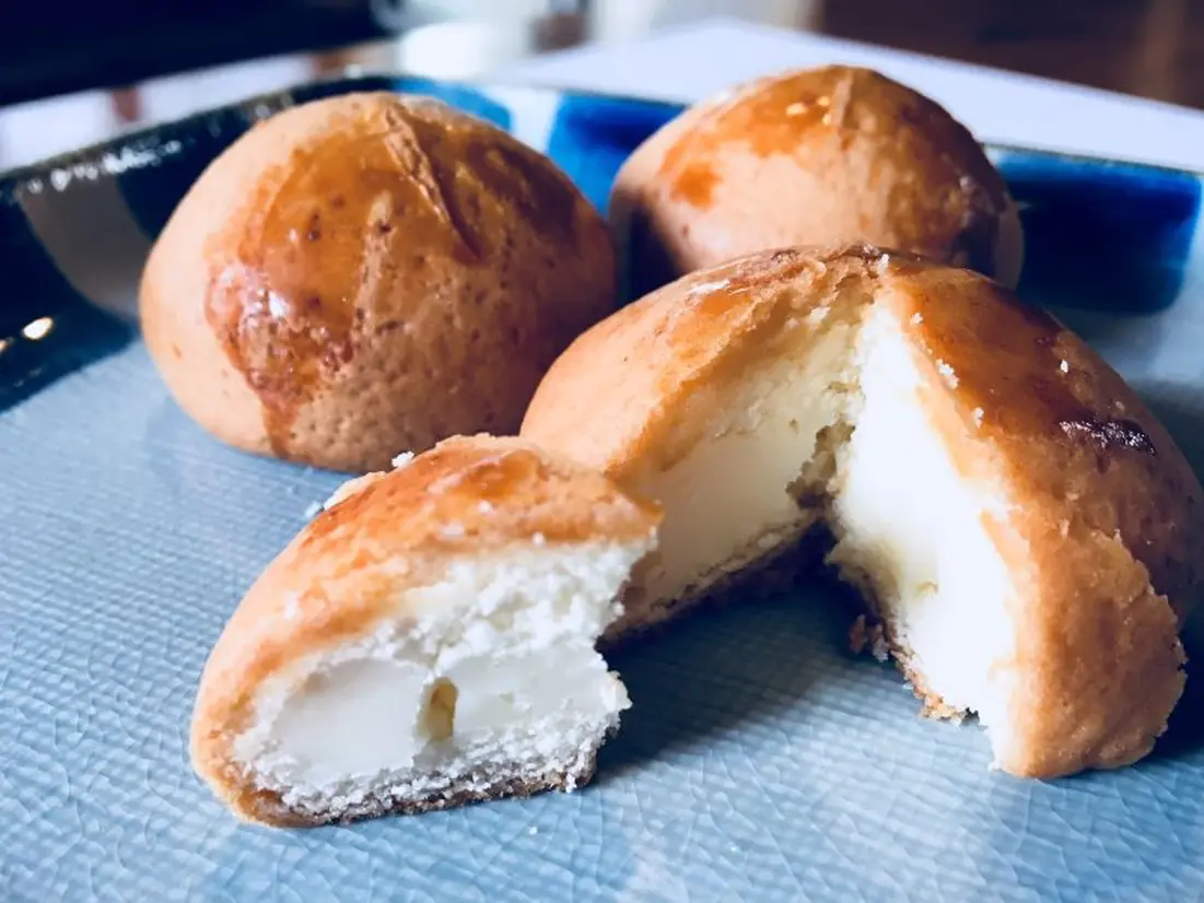 お菓子のひろや「洋風チーズ饅頭」