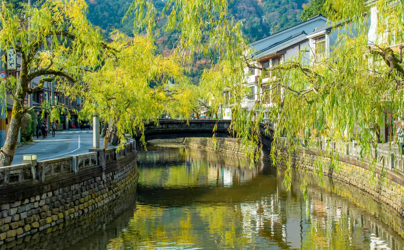 城崎温泉旅行ガイド！人気エリアや見どころ・アクセス情報が満載！のカバー画像