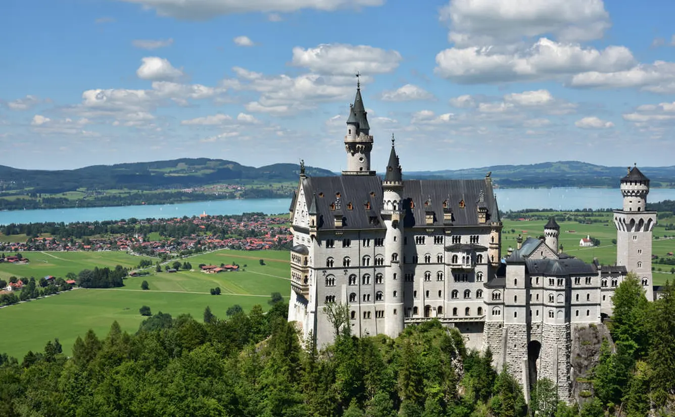 【ドイツツアーガイド】ツアー選びのポイントや旅の見どころ・アクセス情報まで！のカバー画像