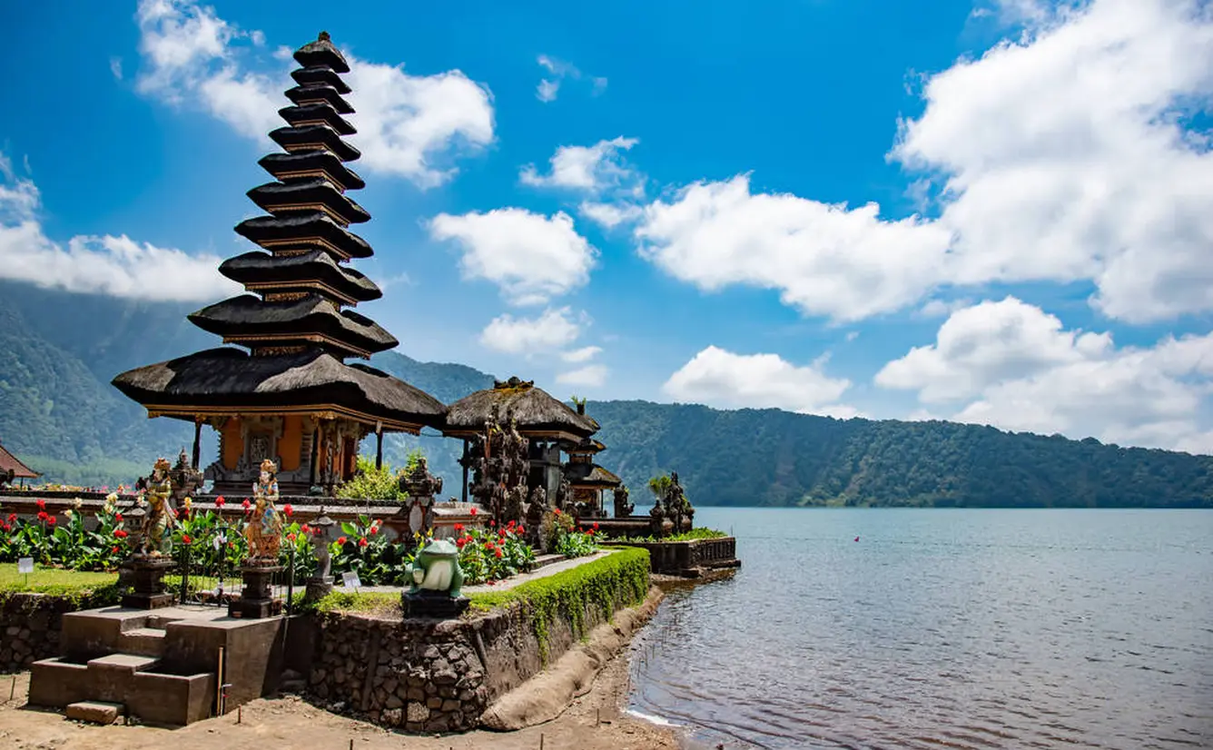 【インドネシアツアーガイド】ツアー選びのポイントや旅の見どころ・アクセス情報まで！のカバー画像