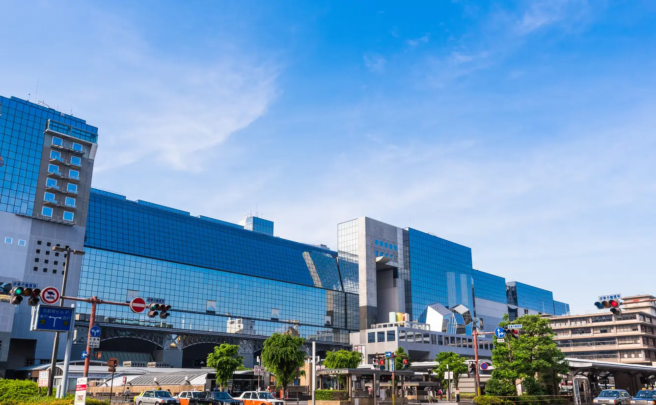 【京都駅の楽しみ方完全ガイド】観光やデートにおすすめの情報や周辺情報も満載！のカバー画像