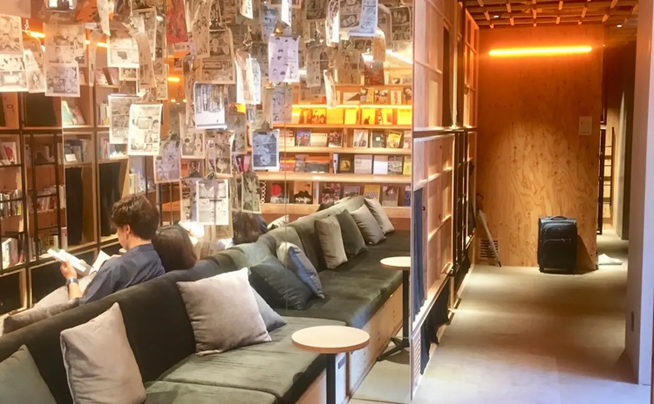 話題の【BOOK AND BED TOKYO 新宿】体験レポート！泊まれる本屋の宿泊 デイタイム 値段情報満載のカバー画像
