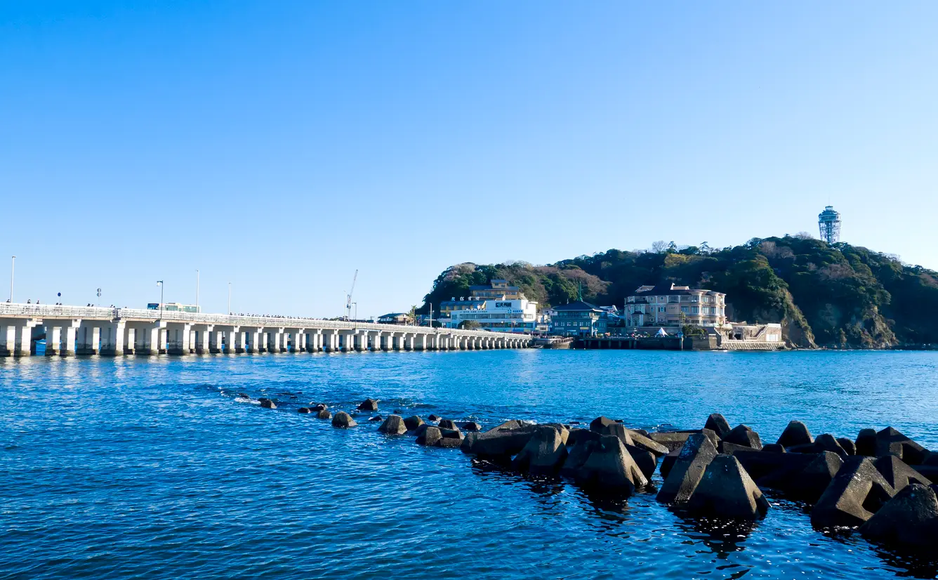 江ノ島旅行ガイド！人気エリアや見どころ・アクセス情報が満載！のカバー画像
