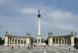 英雄広場
