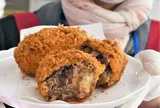 お肉のおかだ