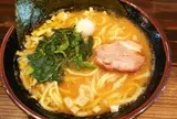 横濱家系　町田商店マックス