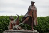 貫一お宮の像（お宮の松）