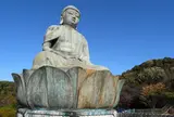 成田山名古屋別院大聖寺の大仏