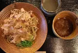 八助